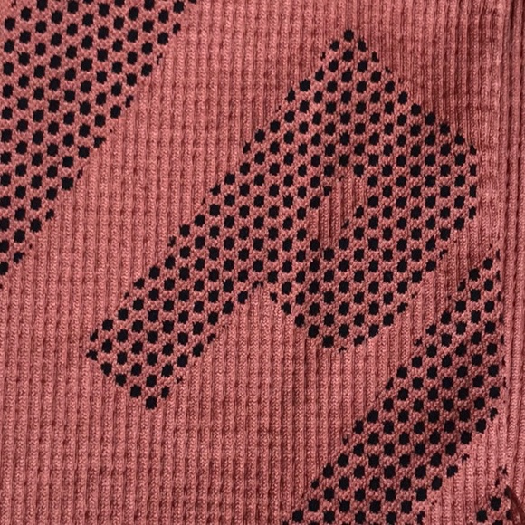 Pink Active Legging 😻😻😻💃🏽💃🏽💃🏽 - Picture 4 of 4